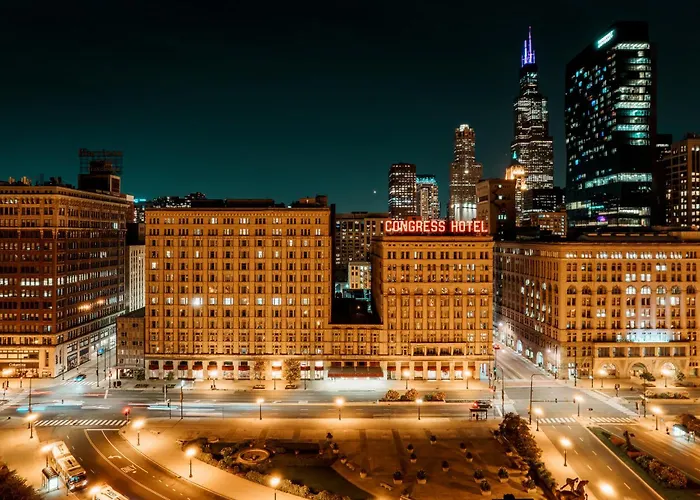 Congress Plaza Hotel 3*